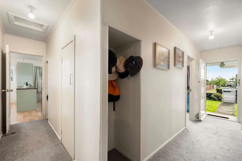 Photos of 65 Ashton Avenue