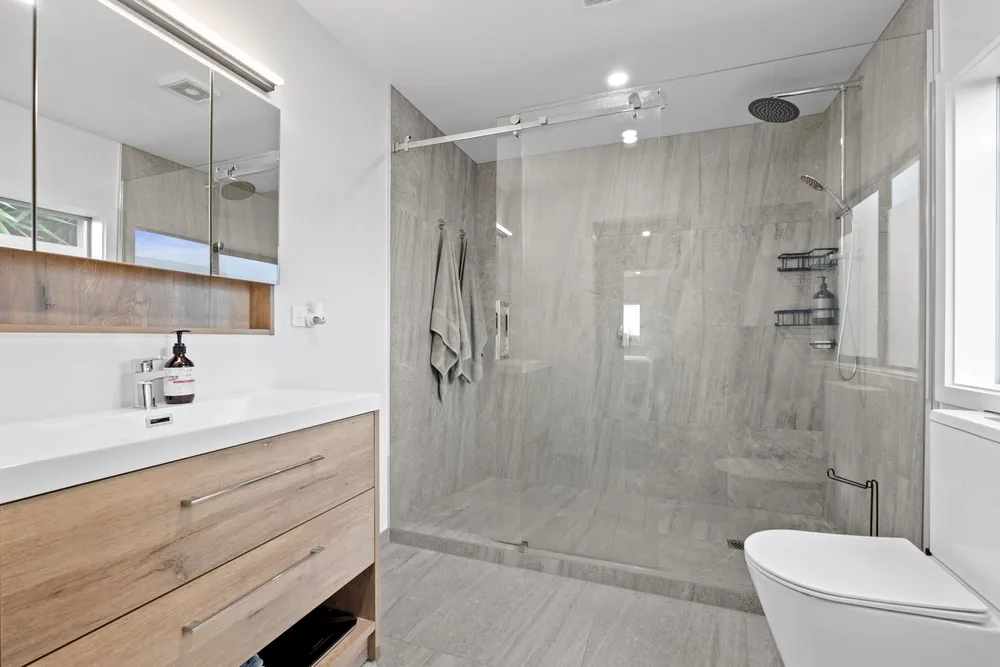 Photos of 24 John Dee Crescent
