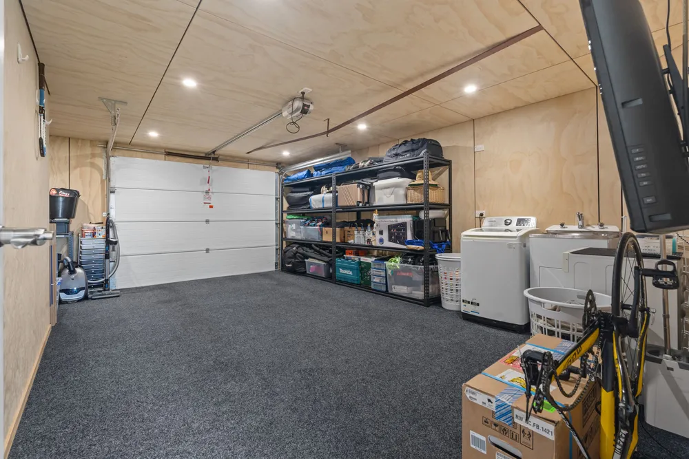 Photos of 24 John Dee Crescent