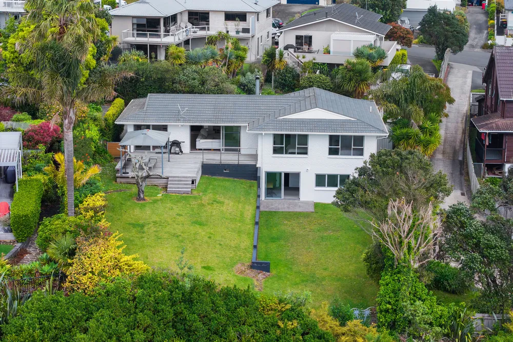 Photos of 24 John Dee Crescent
