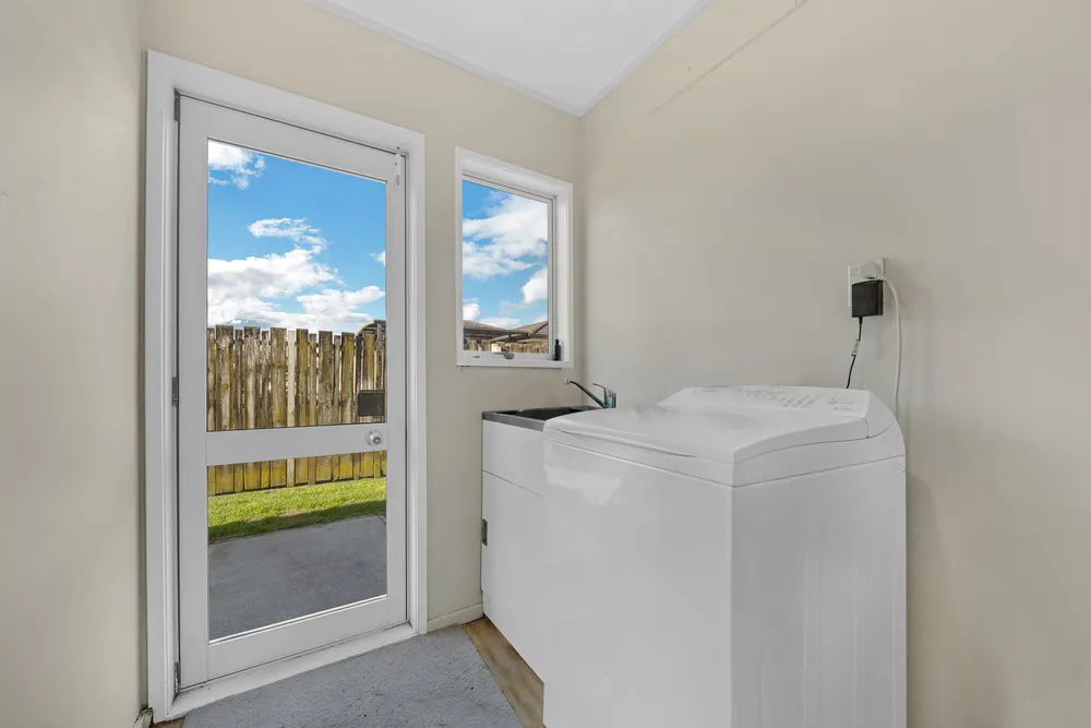 Photos of 2/161 Old Wairoa Road