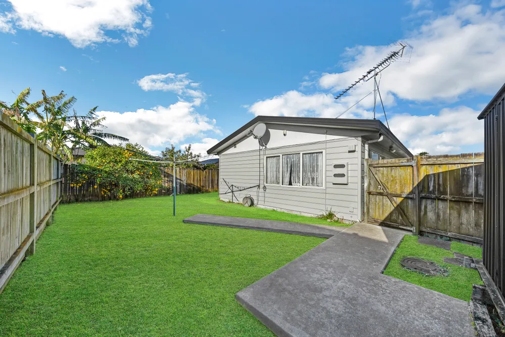 Photos of 2/161 Old Wairoa Road