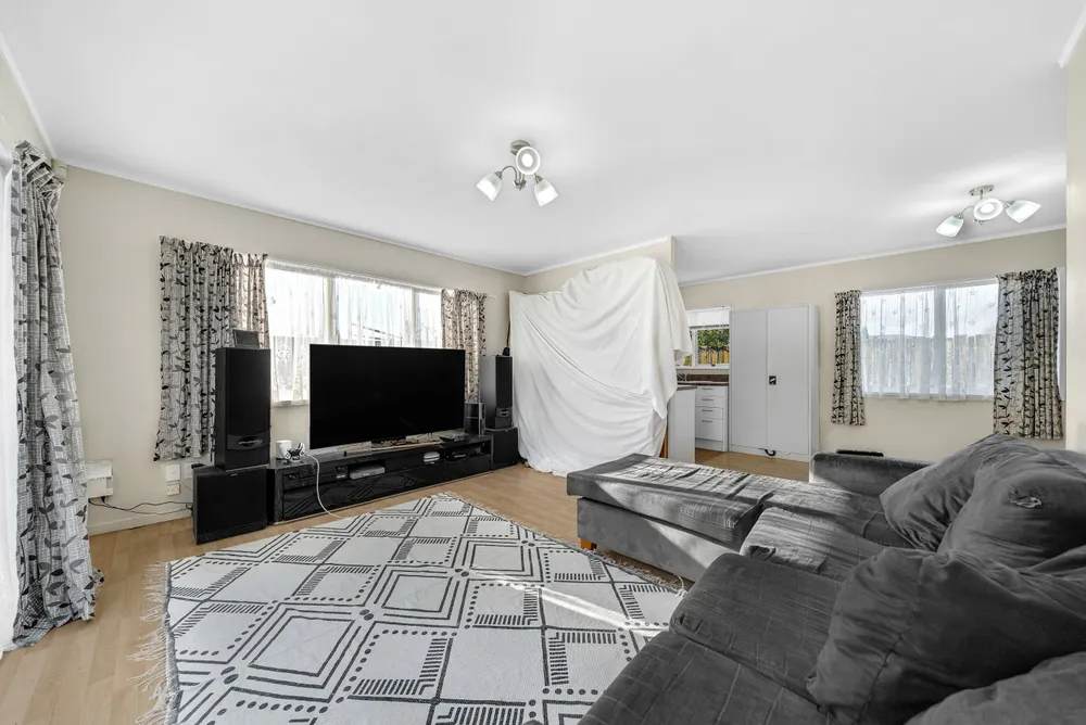 Photos of 2/161 Old Wairoa Road