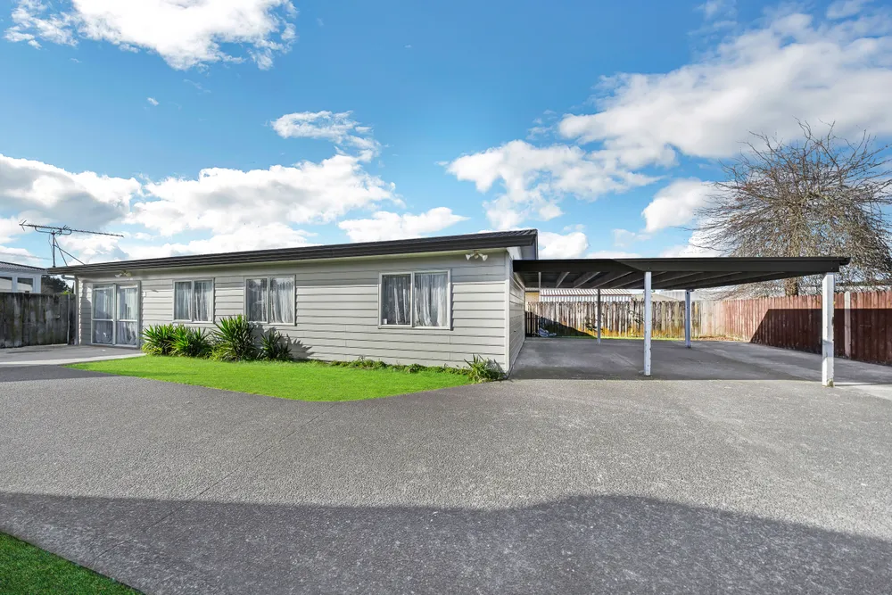 Photos of 2/161 Old Wairoa Road