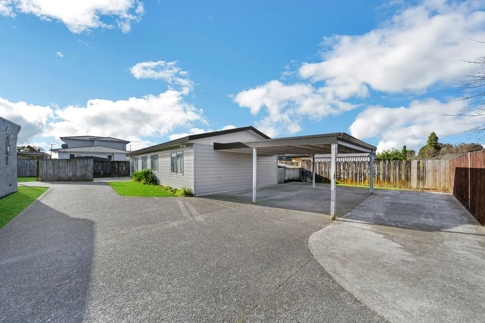 Photos of 2/161 Old Wairoa Road