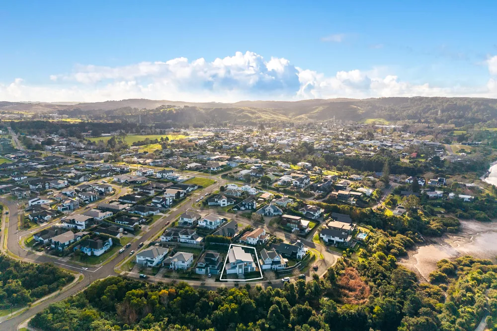 Photos of 14 Tauwaka Crescent