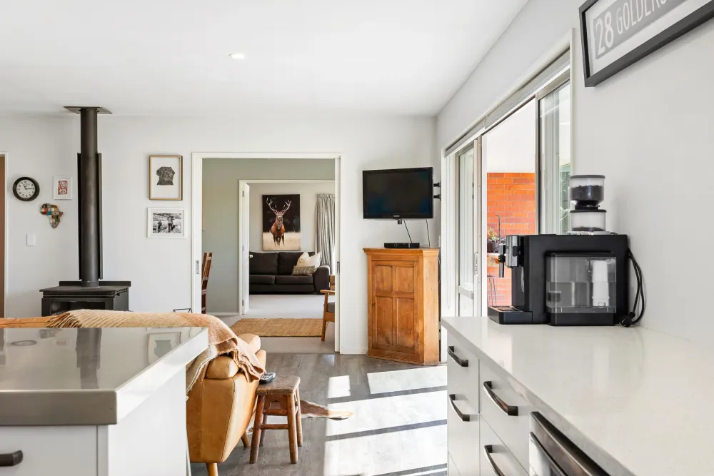 Photos of 724 Loburn Whiterock Road