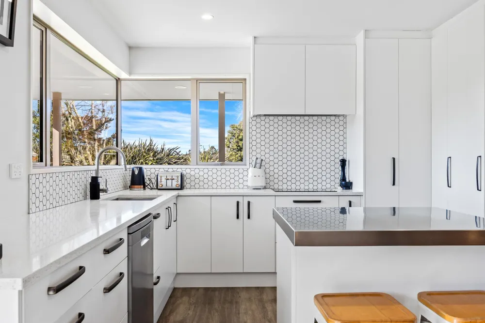 Photos of 724 Loburn Whiterock Road