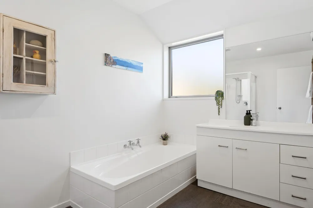 Photos of 724 Loburn Whiterock Road
