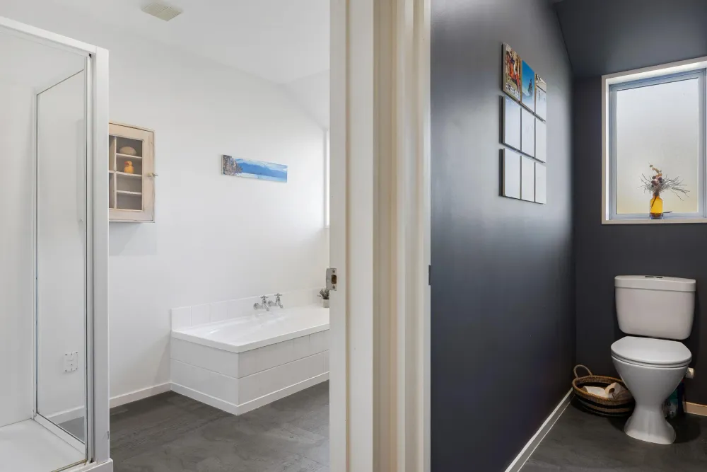 Photos of 724 Loburn Whiterock Road