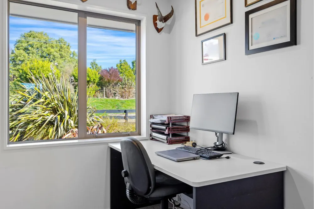 Photos of 724 Loburn Whiterock Road