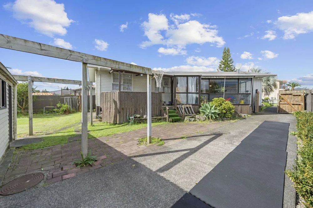 Photos of 24 Cramond Drive