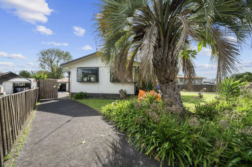 Photos of 24 Cramond Drive