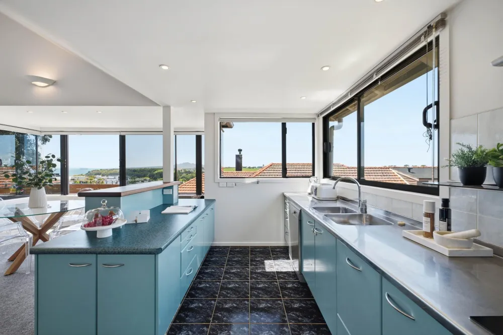 Photos of 100B Coates Avenue