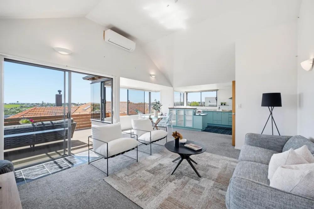 Photos of 100B Coates Avenue