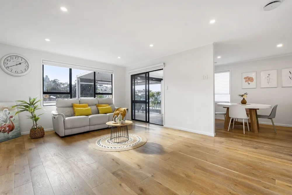 Photos of 33 Trias Road