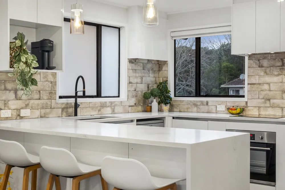 Photos of 33 Trias Road