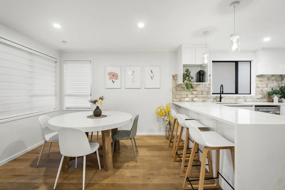 Photos of 33 Trias Road