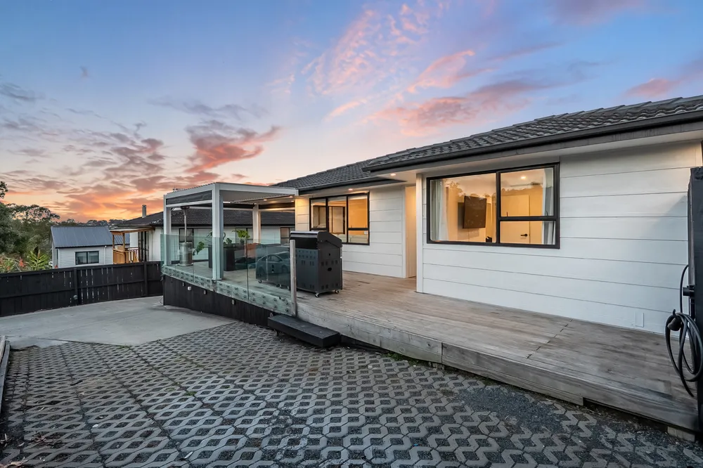 Photos of 33 Trias Road