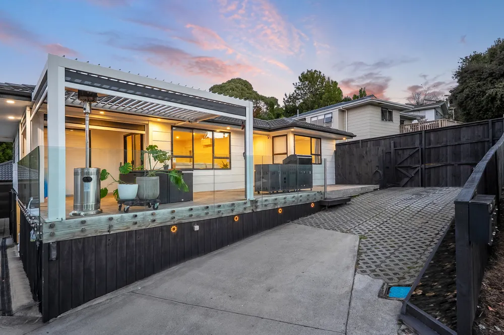 Photos of 33 Trias Road