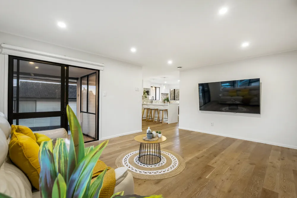 Photos of 33 Trias Road