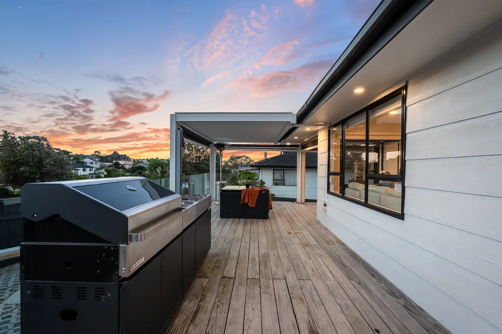 Photos of 33 Trias Road