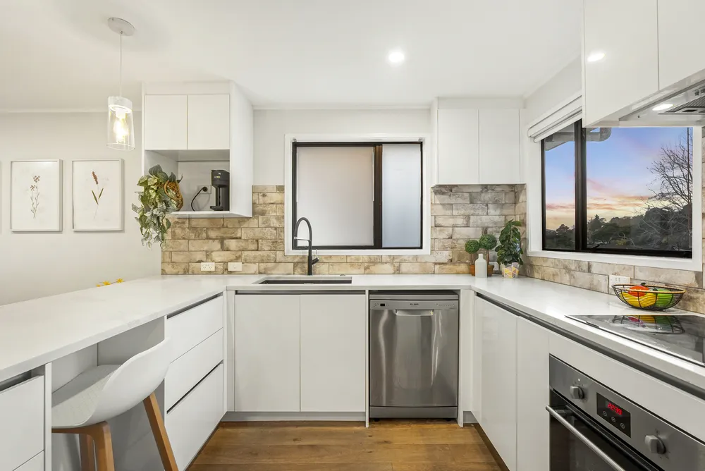 Photos of 33 Trias Road