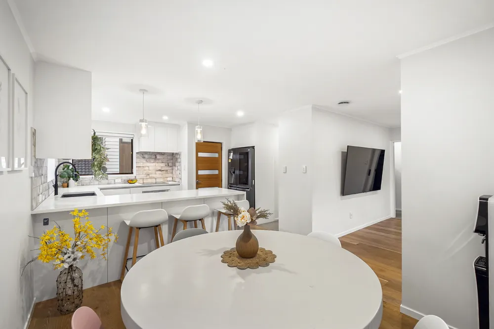 Photos of 33 Trias Road