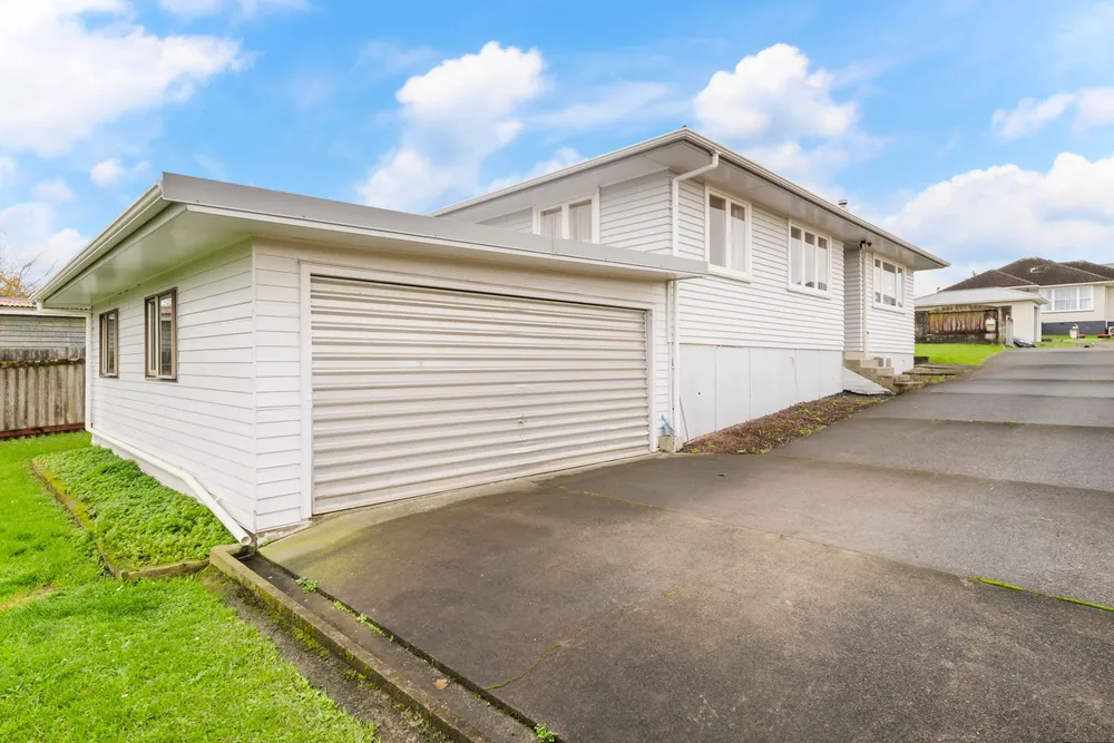 Photos of 11 Reiman Street