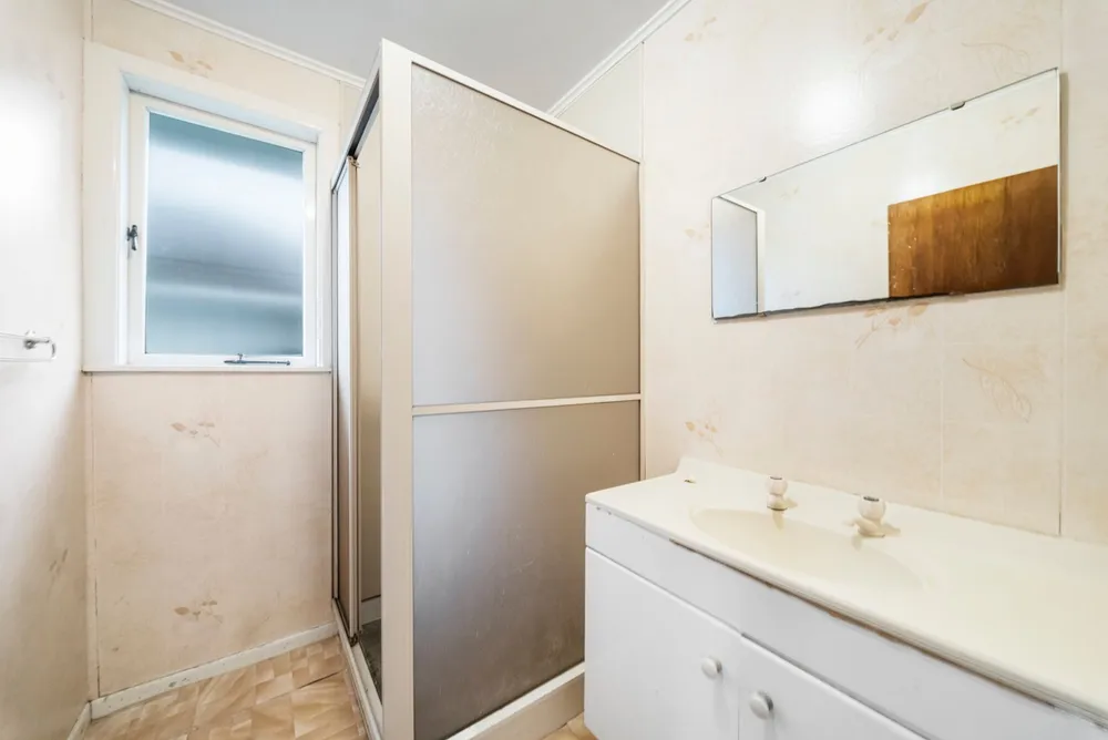 Photos of 11 Reiman Street