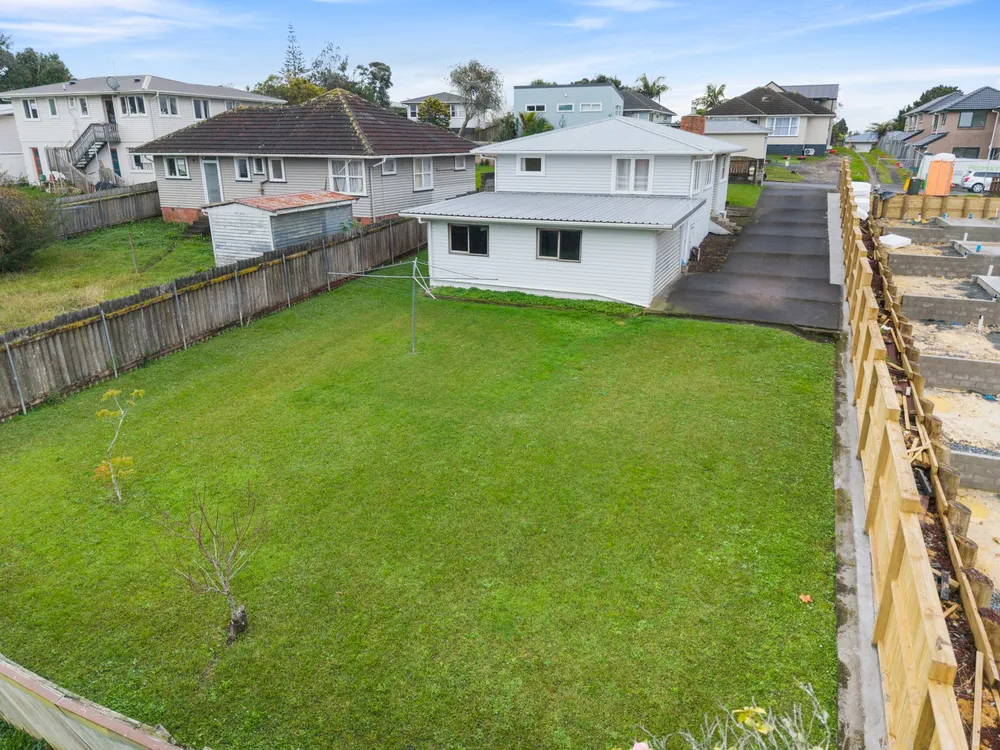 Photos of 11 Reiman Street