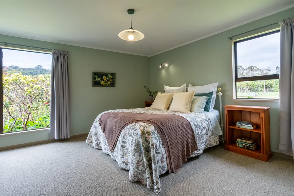 Photos of 119 Paekakariki Hill Road