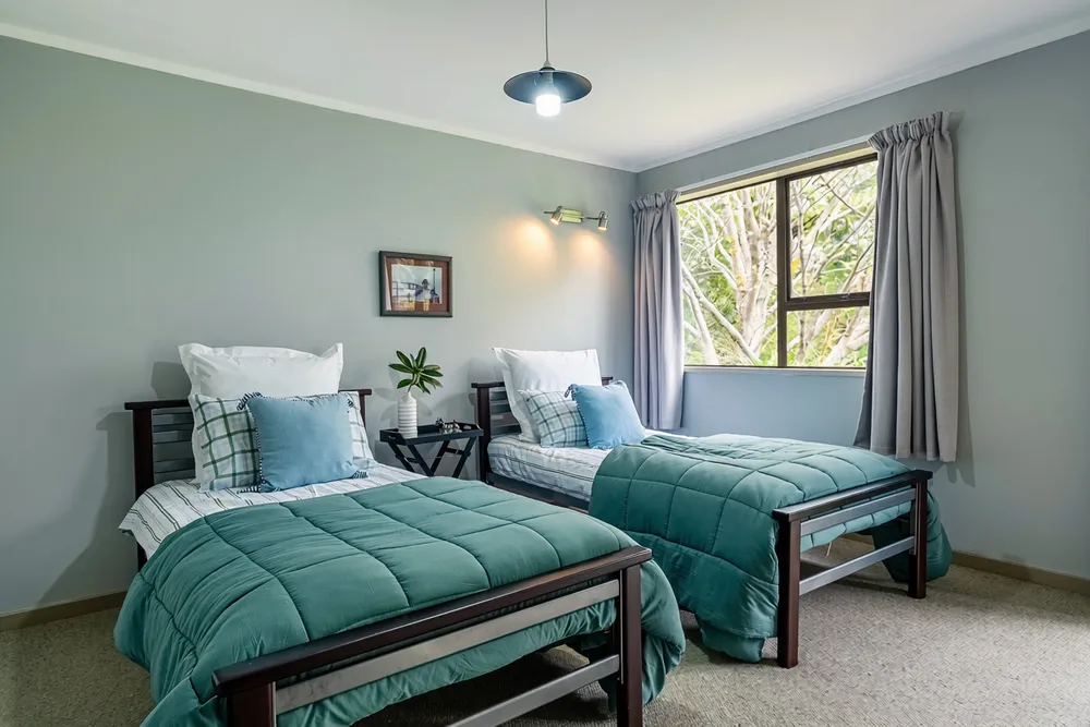 Photos of 119 Paekakariki Hill Road