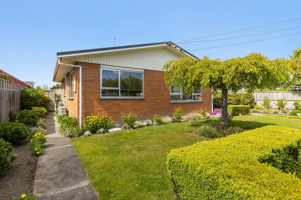 Photos of 154 Mays Road