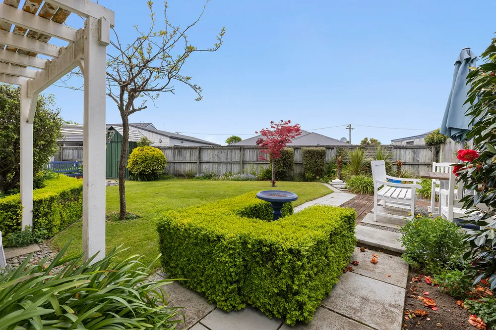 Photos of 154 Mays Road