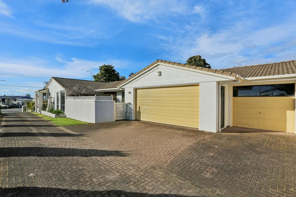 Photos of 192 Levers Road