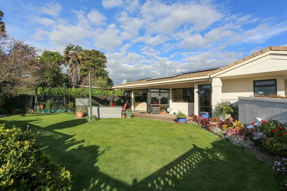 Photos of 192 Levers Road