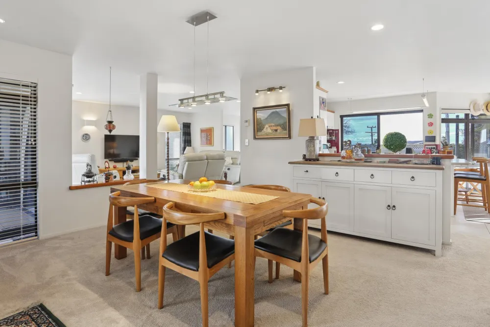 Photos of 192 Levers Road