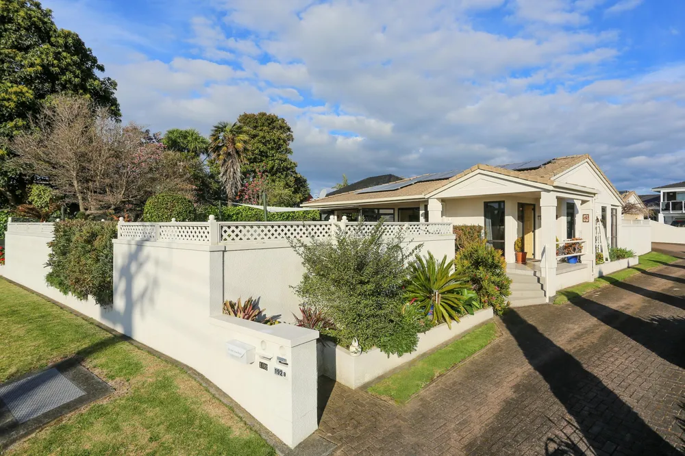 Photos of 192 Levers Road