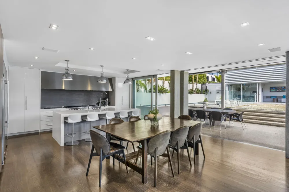 Photos of 43 Godden Crescent