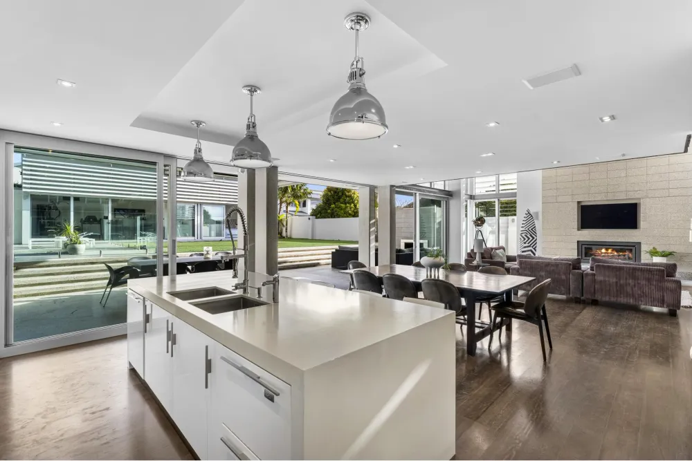 Photos of 43 Godden Crescent