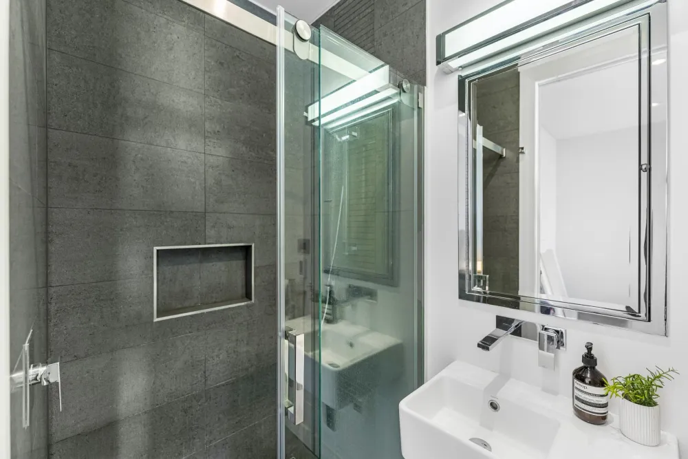 Photos of 43 Godden Crescent
