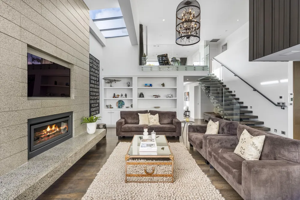 Photos of 43 Godden Crescent