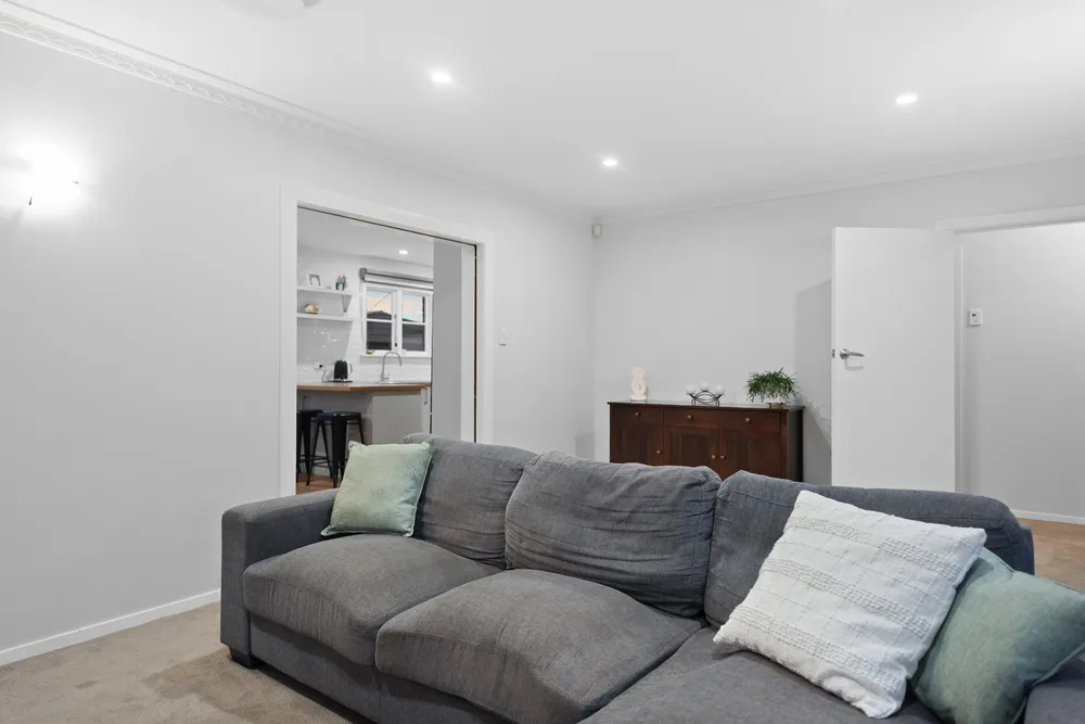 Photos of 12 Emlyn Place