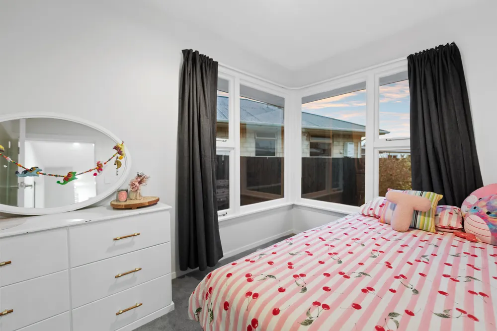 Photos of 12 Emlyn Place