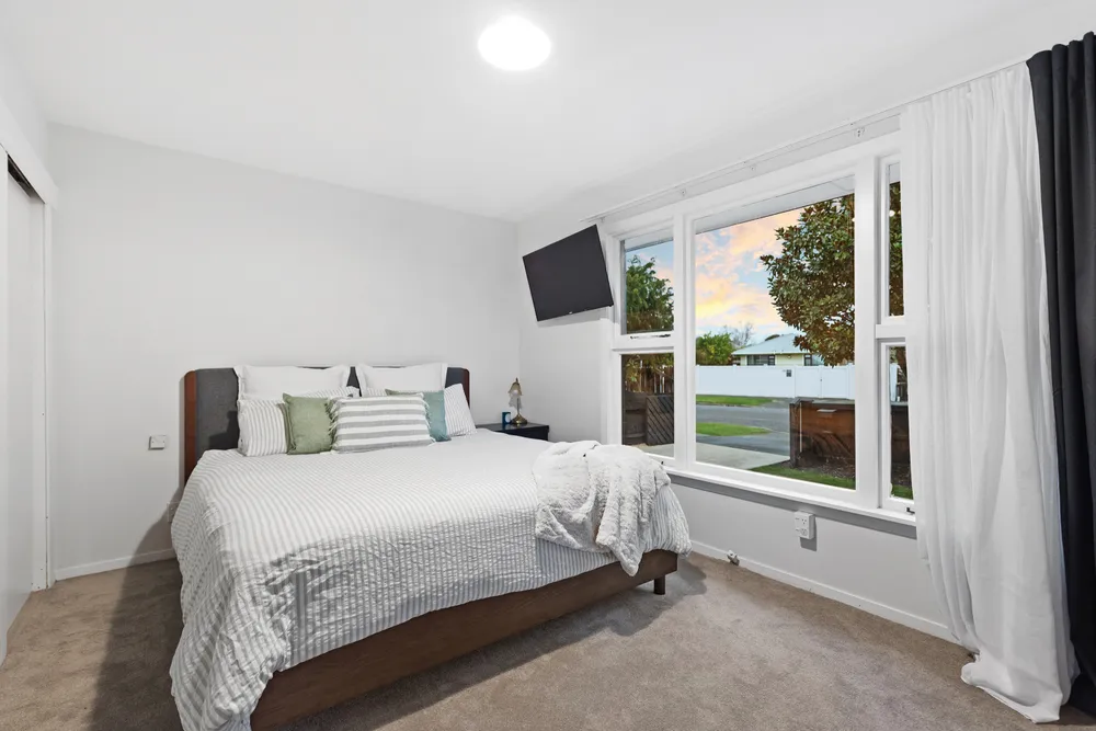 Photos of 12 Emlyn Place