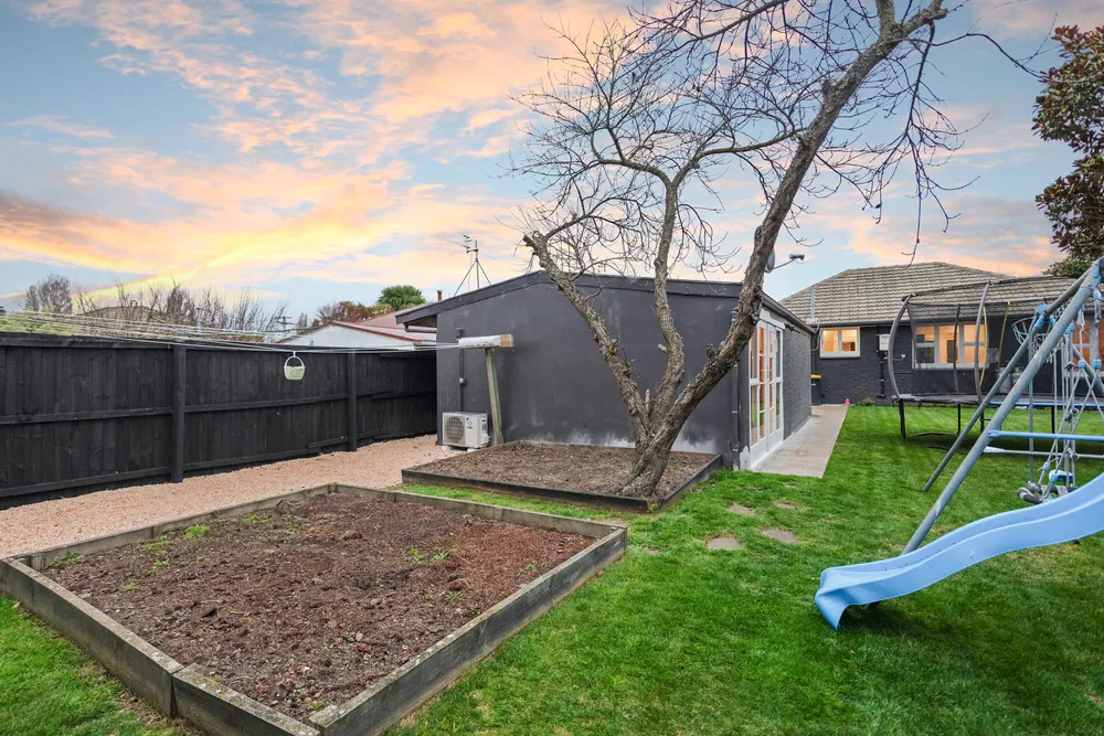 Photos of 12 Emlyn Place