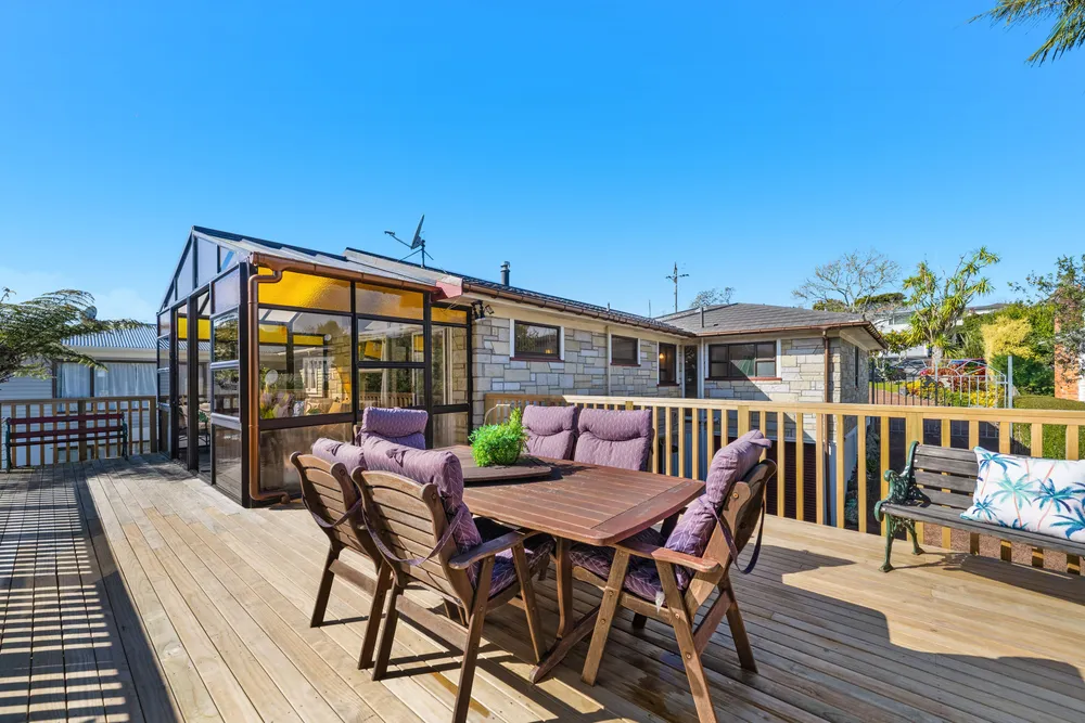 Photos of 11 Eaton Road