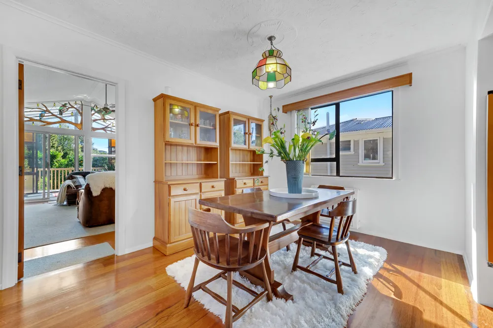 Photos of 11 Eaton Road