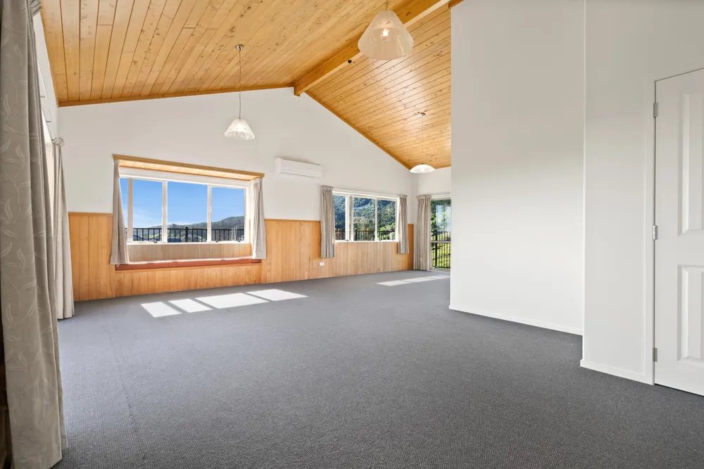Photos of 2123 Whangarei Heads Road